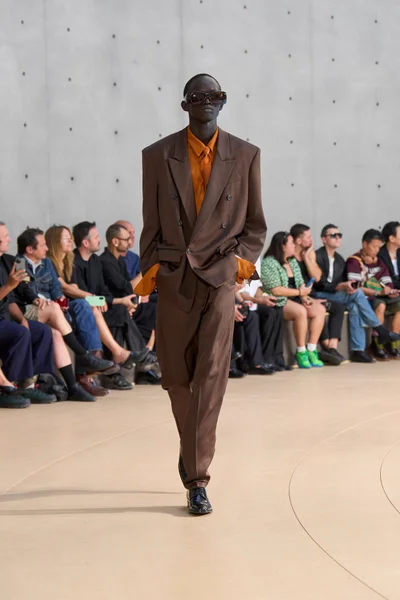 Look 6